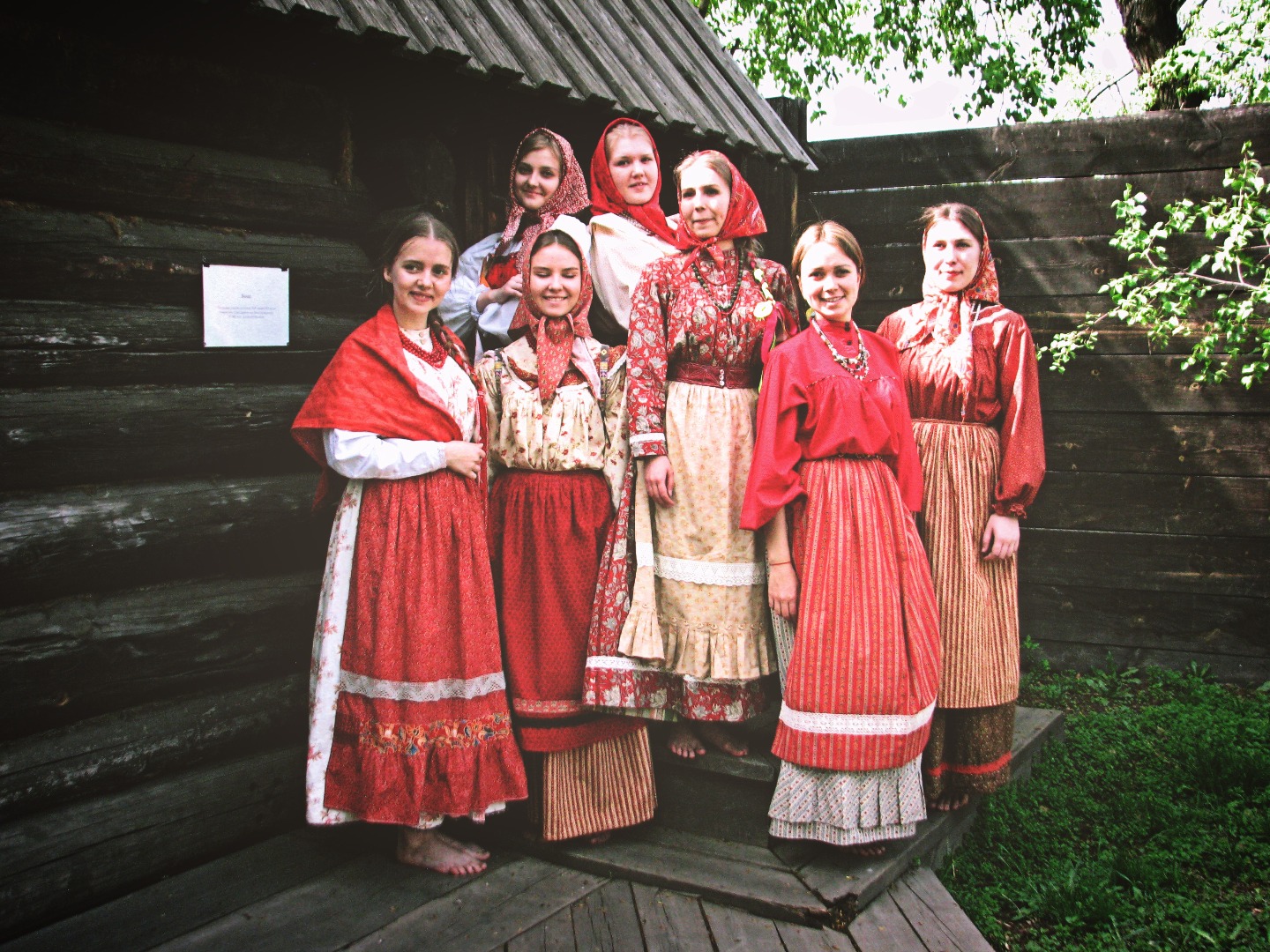 В красноярском крае есть особая группа старожилов. Кежмари. Народный костюм ангарцев. Кежемский район. Одежда ангарцев.